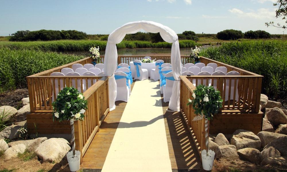Arklow Bay Hotel Екстериор снимка